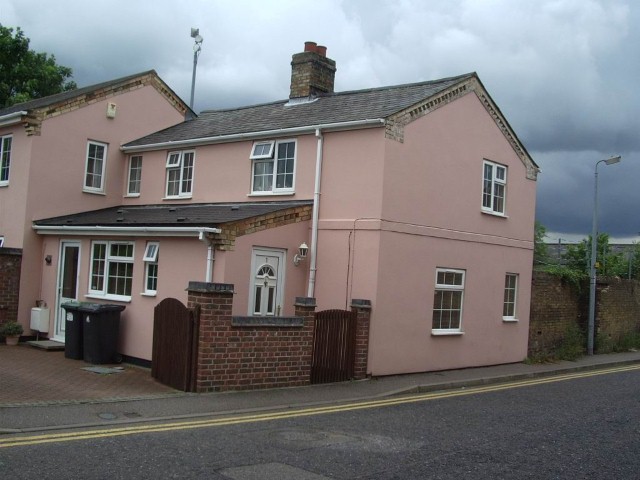 Last house in  Foundry Row 2007